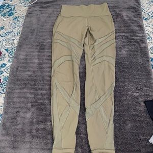 Lululemon green mesh design leggings
